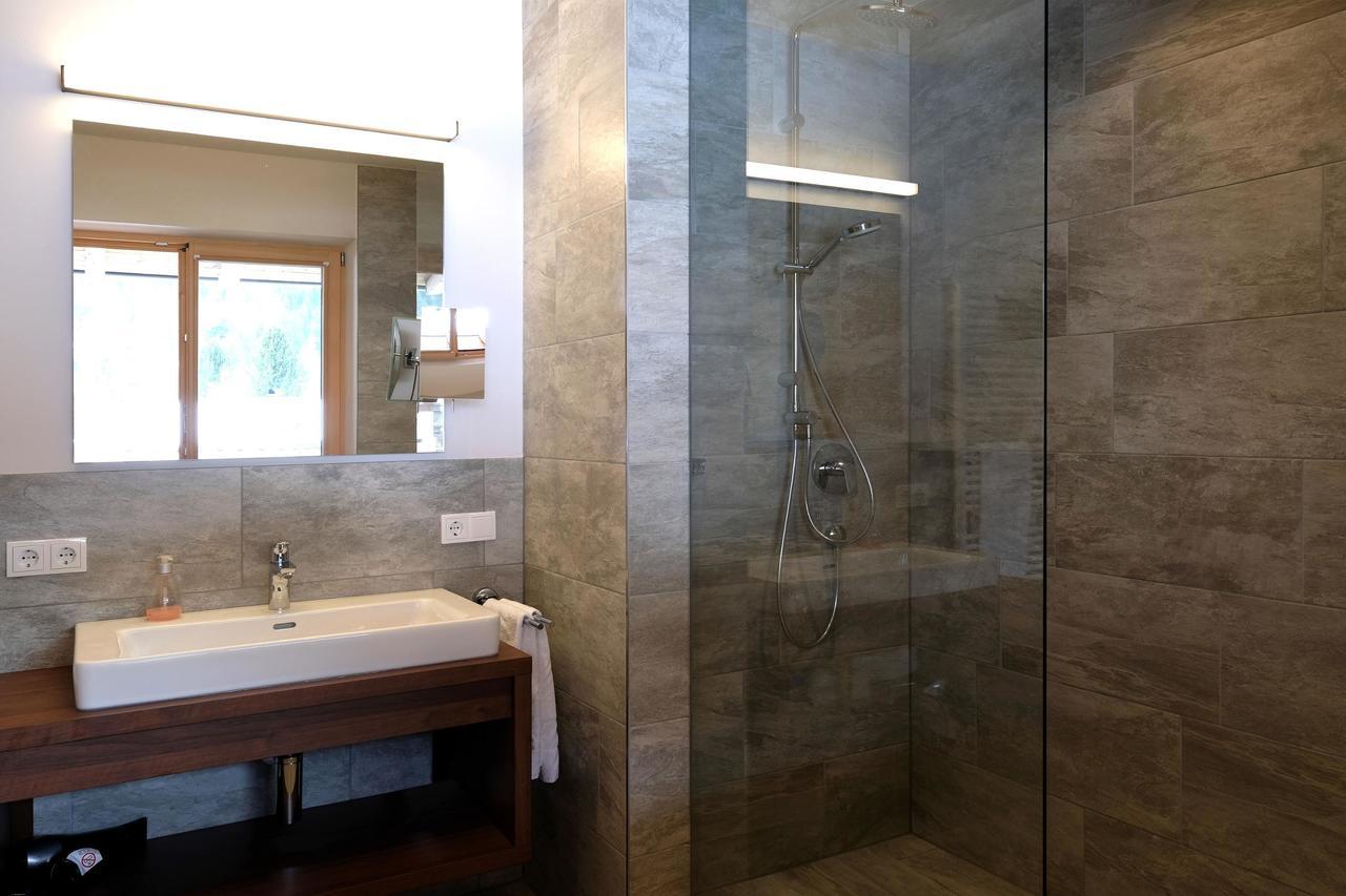 Alpin Penthouse Hollersbach Apartment ฮอลเลอร์บาค อิม พินซ์เกา ภายนอก รูปภาพ