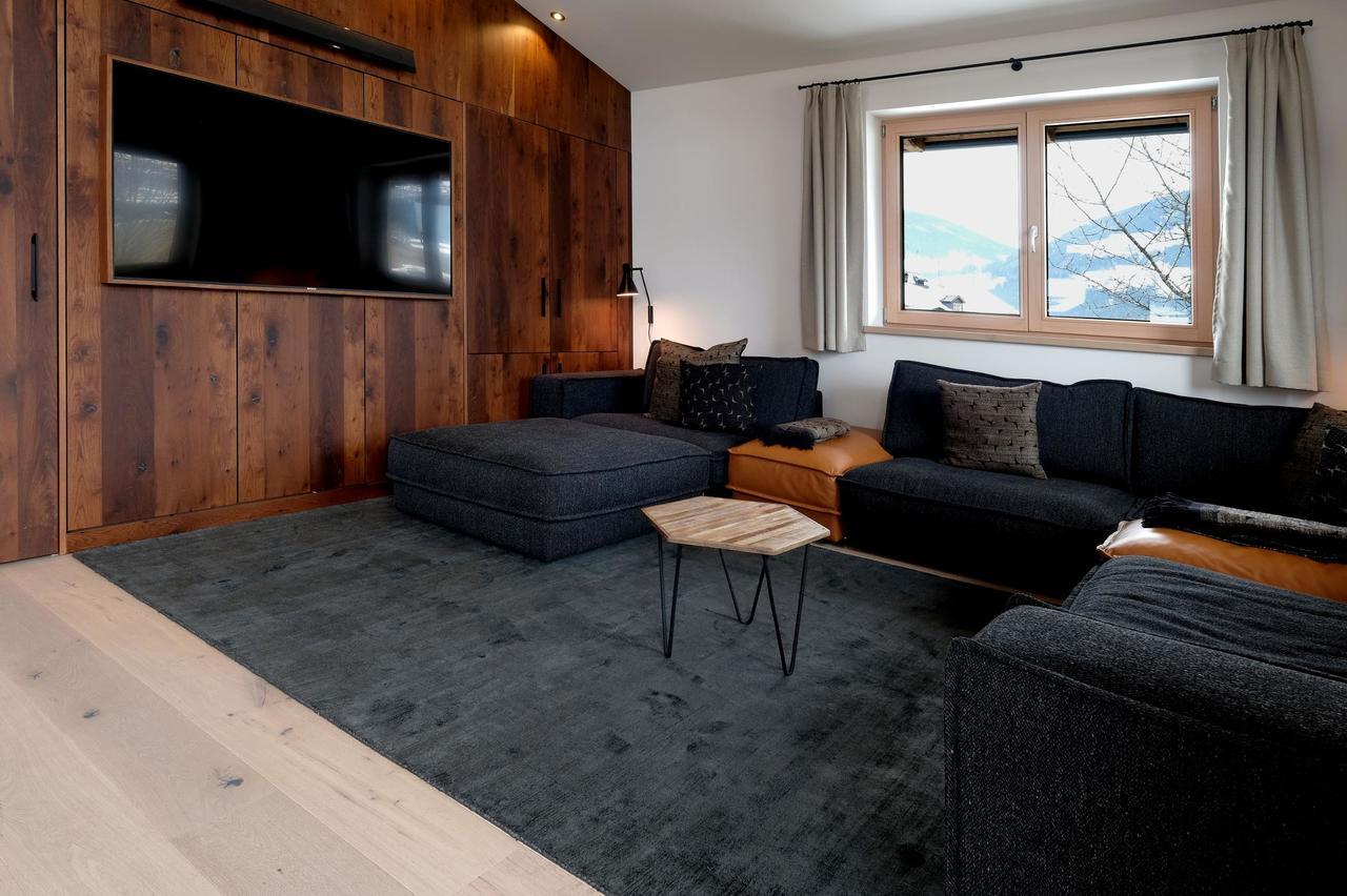 Alpin Penthouse Hollersbach Apartment ฮอลเลอร์บาค อิม พินซ์เกา ภายนอก รูปภาพ
